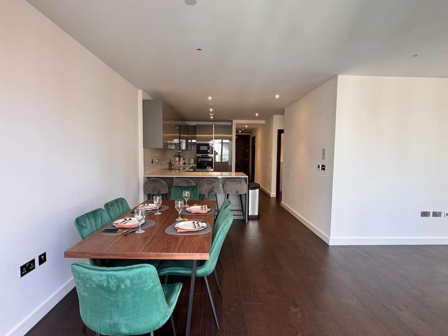 Charming Relaxing 3 Bedroom Walk To Tube *